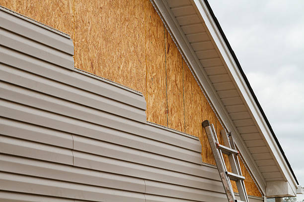 24/7 Emergency Siding Replacement experts in Newington, VA